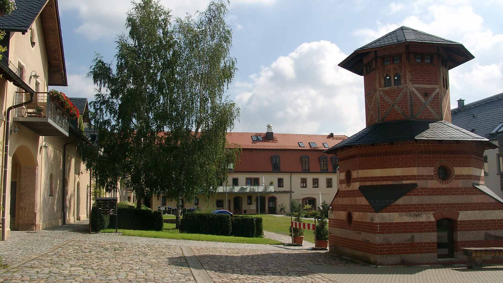 RG Lichtenwalde Taubenhaus - nach Revitalisierung